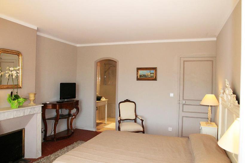 La Maison De Justine Grimaud Bagian luar foto