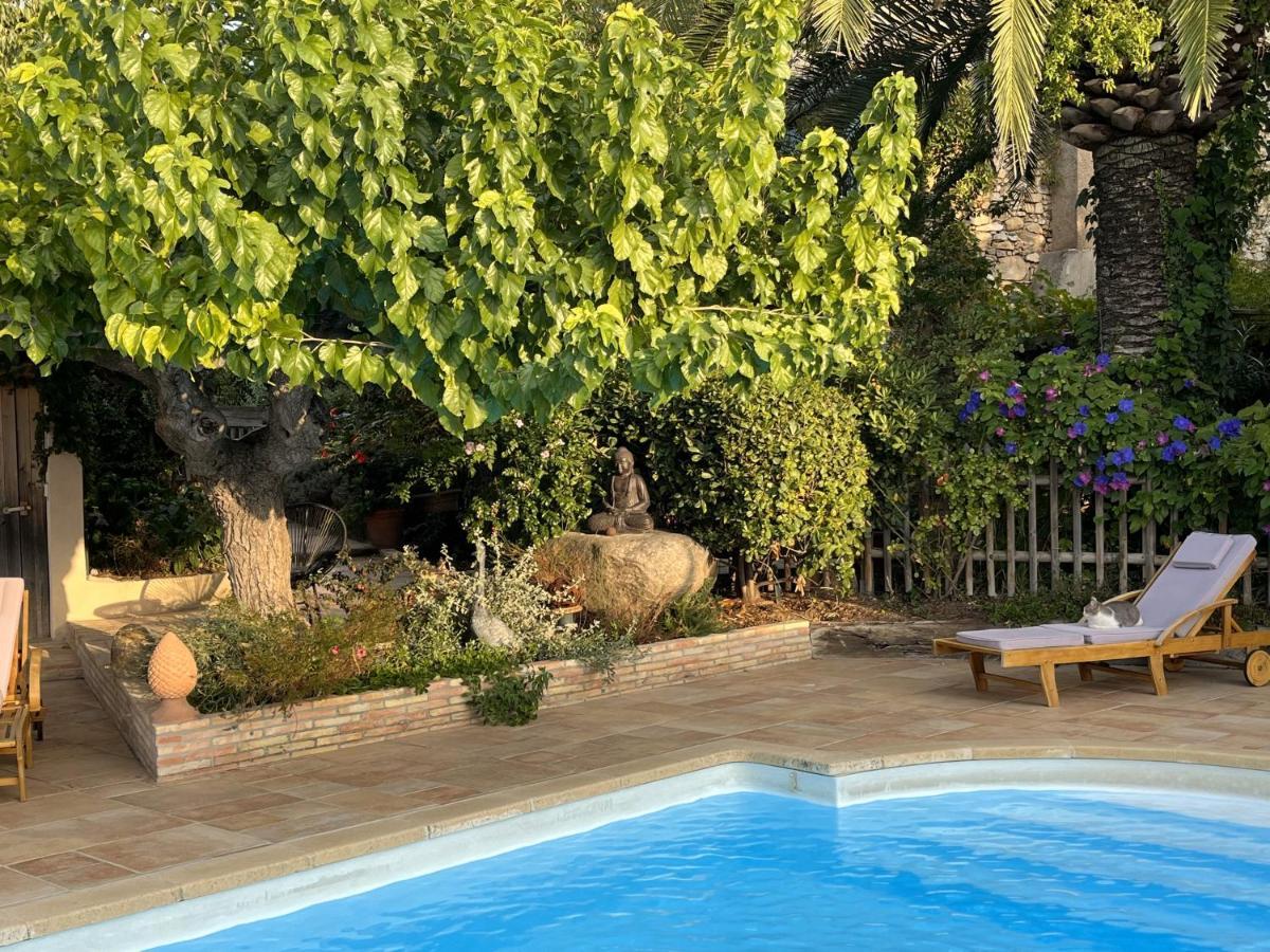 La Maison De Justine Grimaud Bagian luar foto
